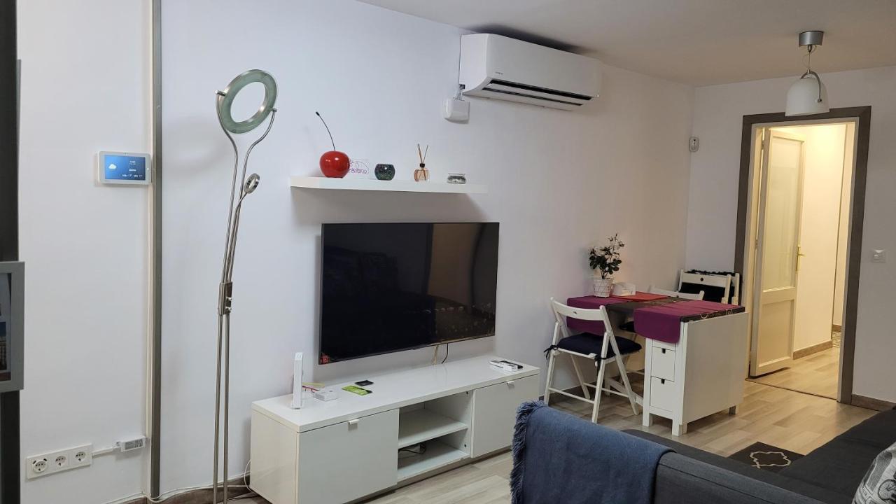 Apartaments B O D Collblanc โอสปิตาเล็ต เดอ โยเบรกัต ภายนอก รูปภาพ