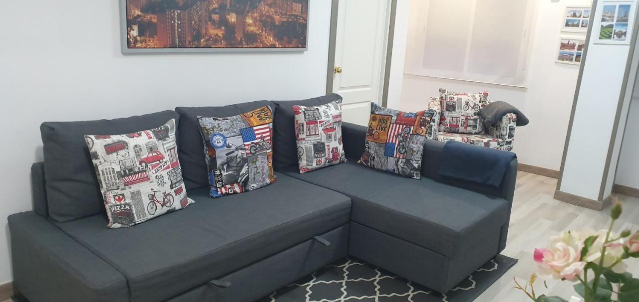 Apartaments B O D Collblanc โอสปิตาเล็ต เดอ โยเบรกัต ภายนอก รูปภาพ