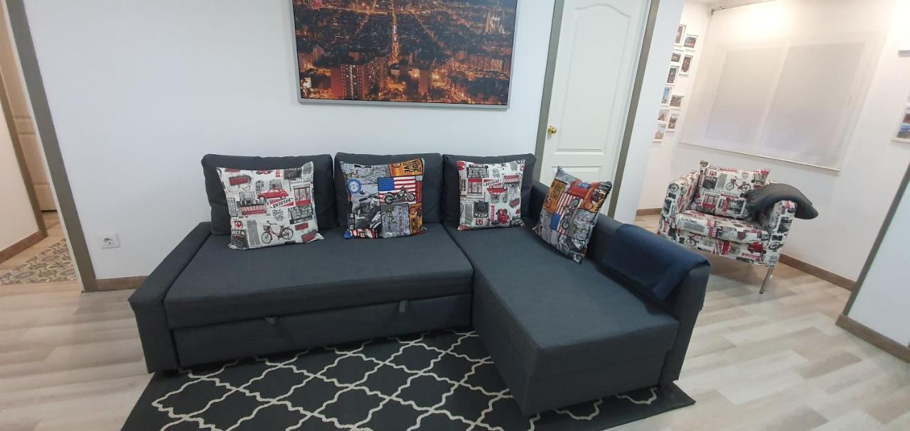 Apartaments B O D Collblanc โอสปิตาเล็ต เดอ โยเบรกัต ภายนอก รูปภาพ