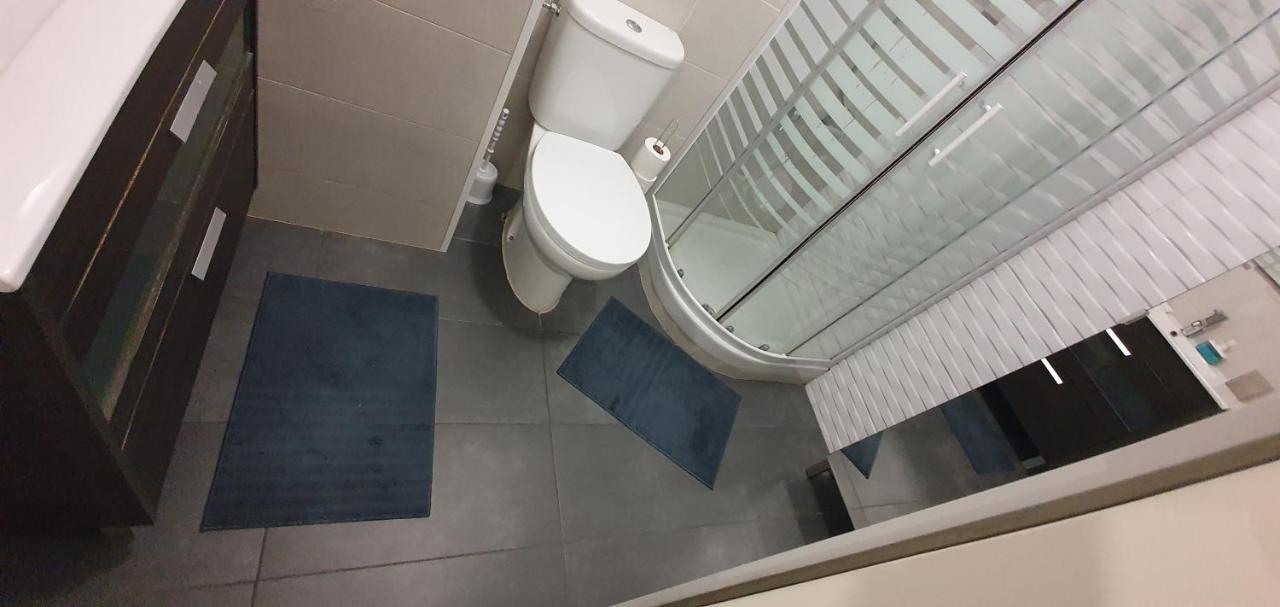 Apartaments B O D Collblanc โอสปิตาเล็ต เดอ โยเบรกัต ภายนอก รูปภาพ
