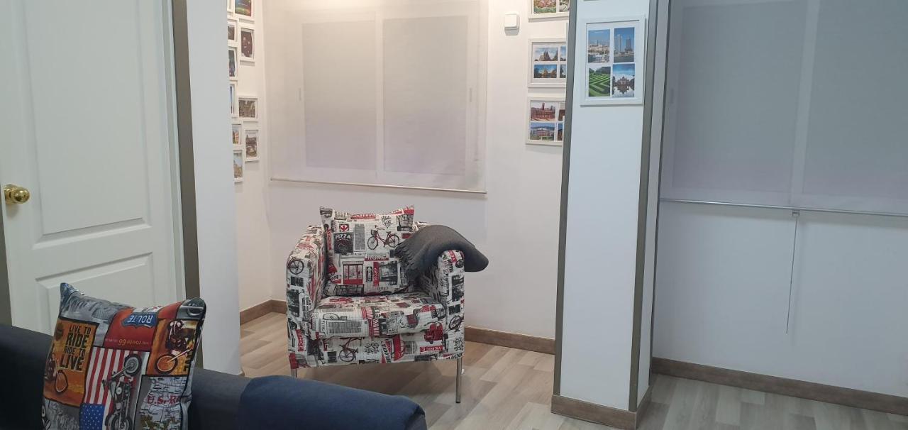 Apartaments B O D Collblanc โอสปิตาเล็ต เดอ โยเบรกัต ภายนอก รูปภาพ