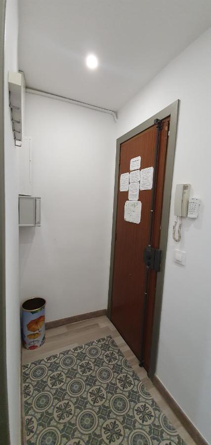 Apartaments B O D Collblanc โอสปิตาเล็ต เดอ โยเบรกัต ภายนอก รูปภาพ