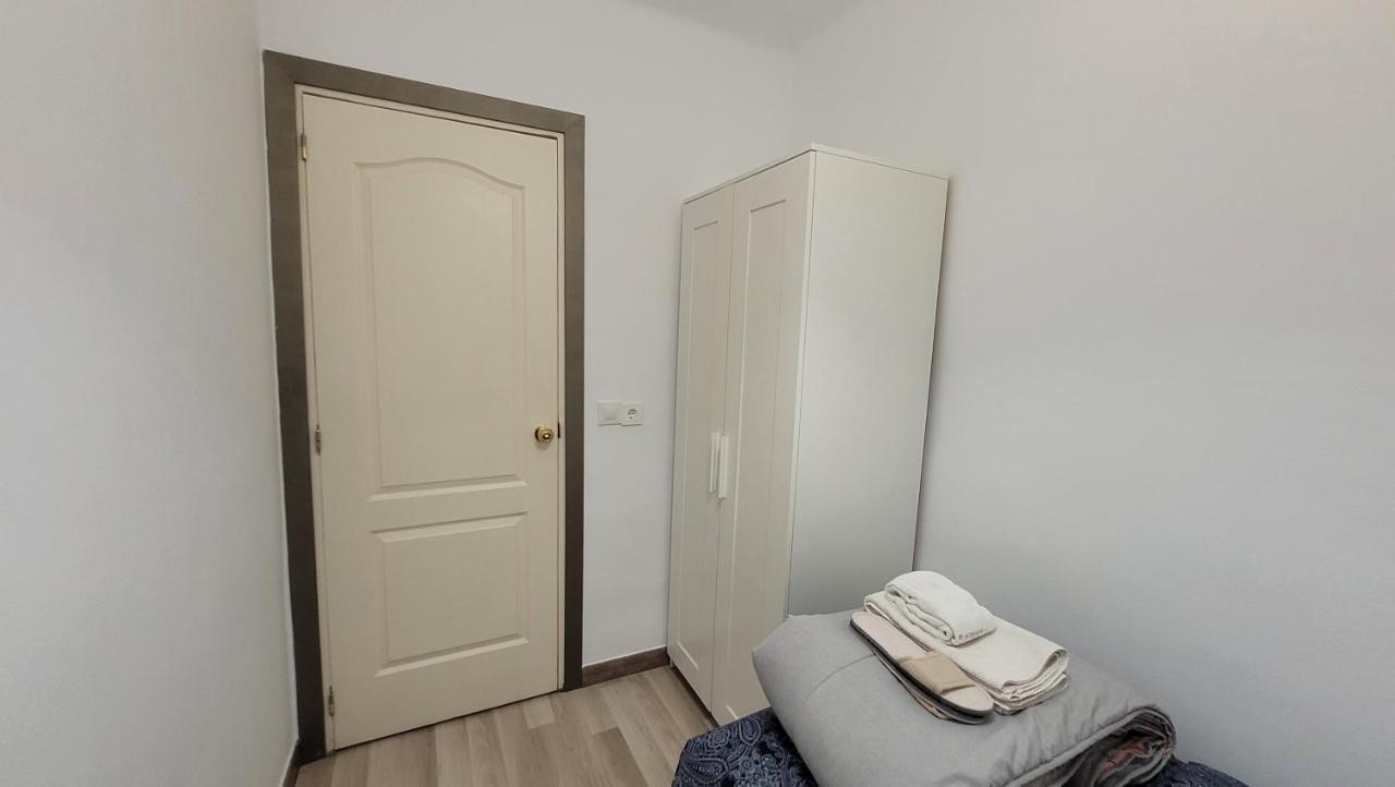Apartaments B O D Collblanc โอสปิตาเล็ต เดอ โยเบรกัต ภายนอก รูปภาพ