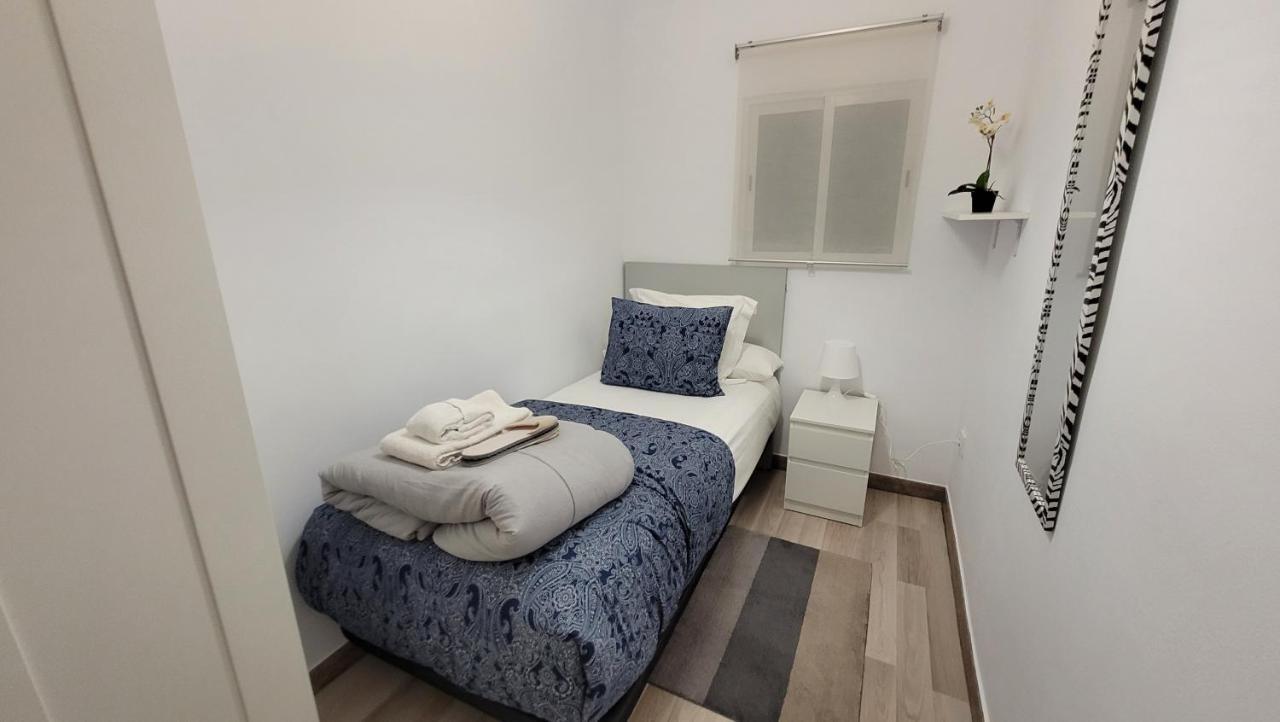 Apartaments B O D Collblanc โอสปิตาเล็ต เดอ โยเบรกัต ภายนอก รูปภาพ